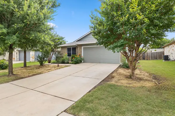 102 Esparza Ct, Hutto, TX 78634