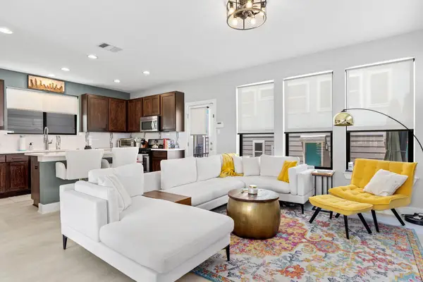 1820 Carlson Dr #43C, Austin, TX 78741