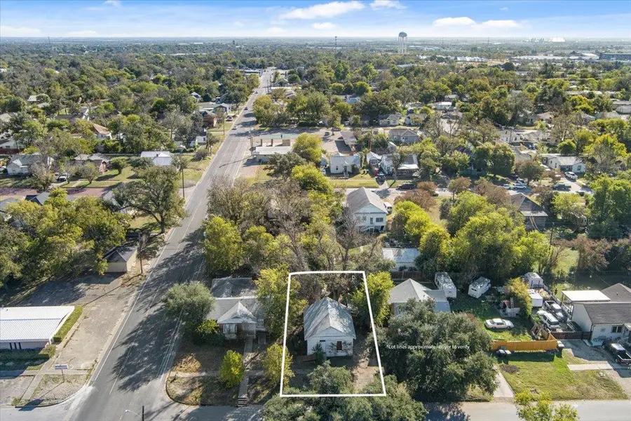 1303 S 13th St, Temple, TX 76504 - Image #2