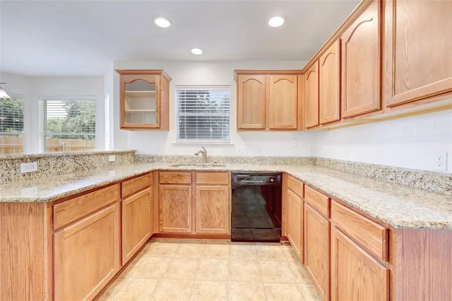 324 Avalanche Ave, Georgetown, TX 78626 - #3