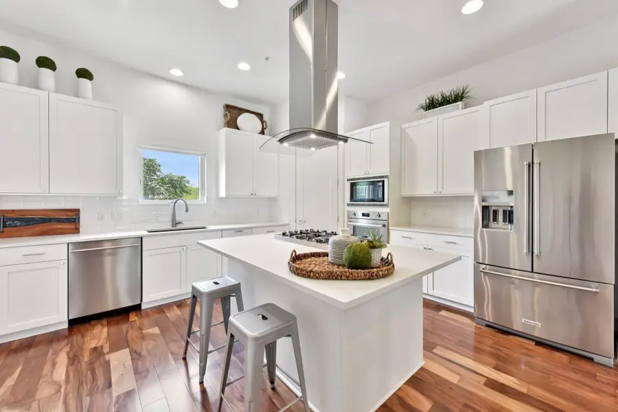 2300 S 5th St #E, Austin, TX 78704 - #2
