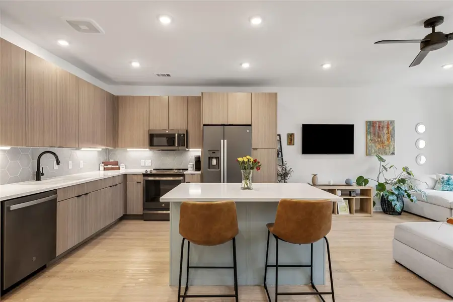 4802 S Congress Ave #411, Austin, TX 78745 - #3