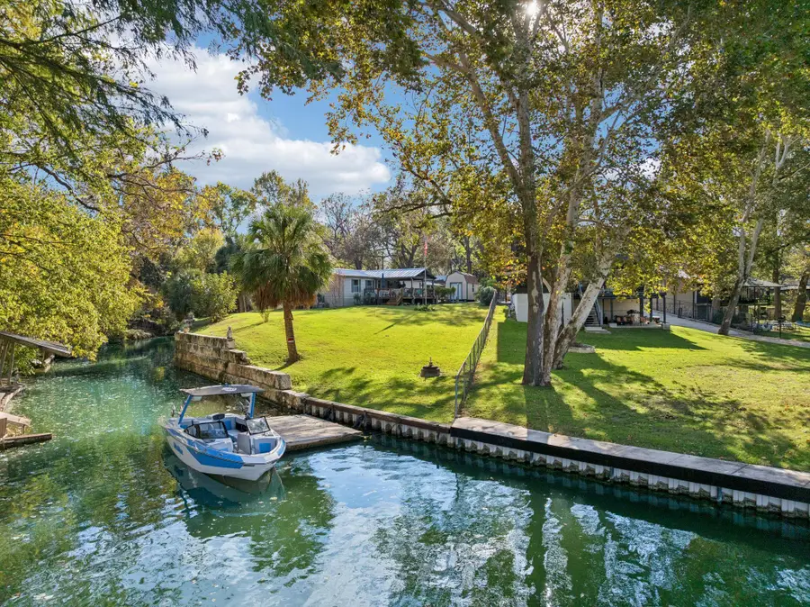 384 Placid Cove Dr, New Braunfels, TX 78130 - Image #3