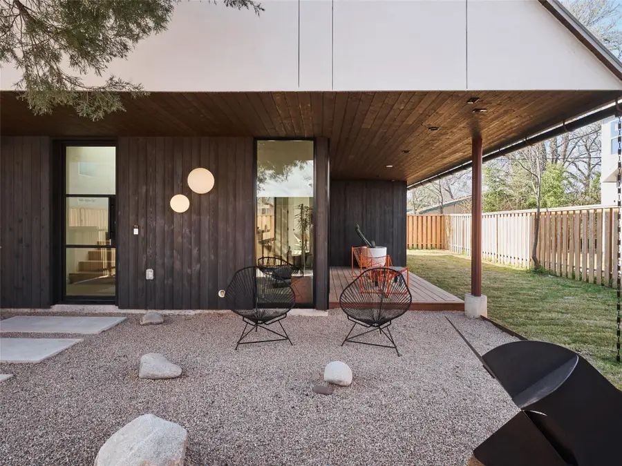 1000 Gullett St #2, Austin, TX 78702 - #2