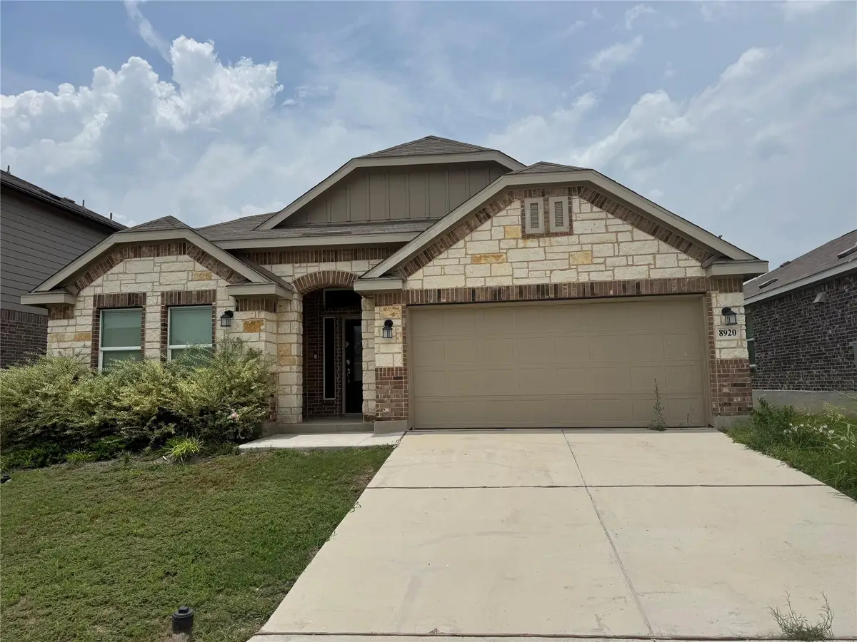 8920 Luciano Rdg, Seguin, TX 78155 - #1