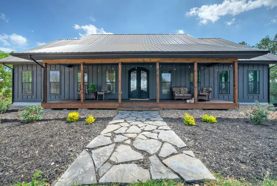 198 Rolling Oak Dr, Elgin, TX 78621 - #2