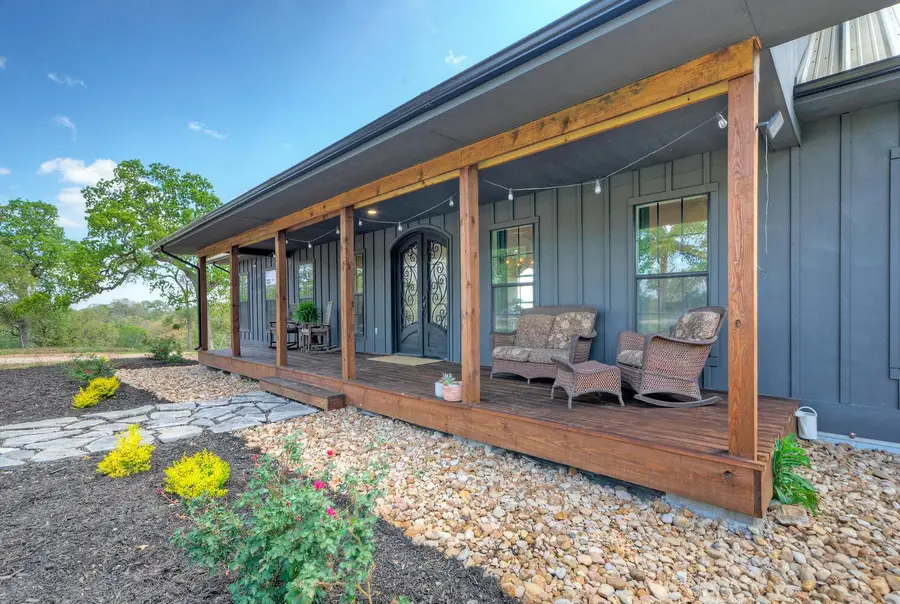 198 Rolling Oak Dr, Elgin, TX 78621 - #3