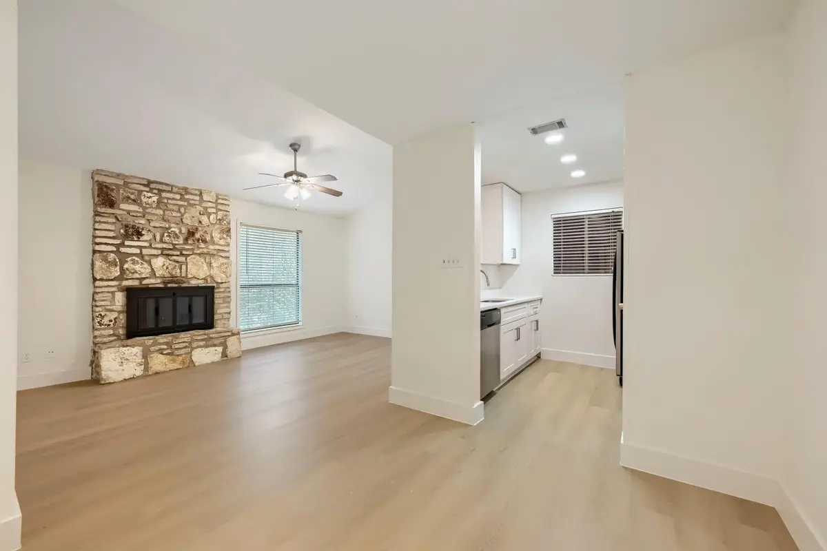6903 Deatonhill Dr #31, Austin, TX 78745 - #1