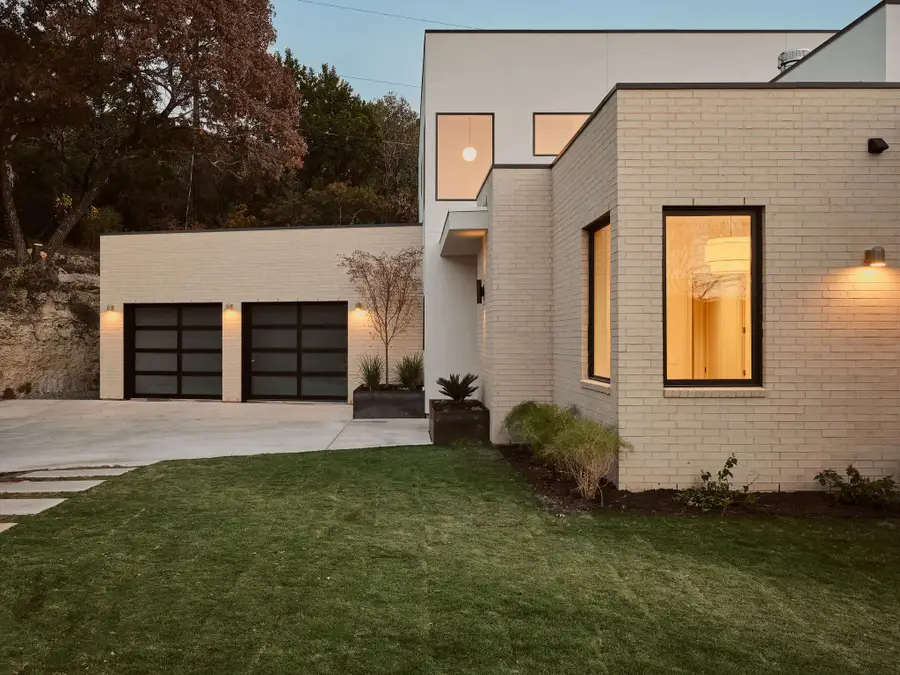 1901 Toro Canyon Rd, Austin, TX 78746 - Image #3