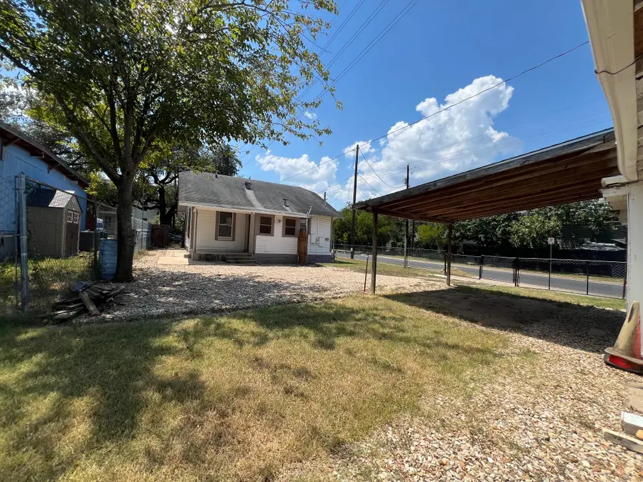 916 W Live Oak St W, Austin, TX 78704 - Image #2