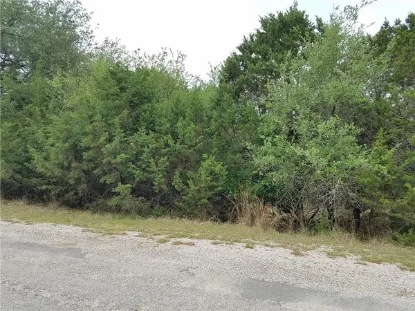 21705 Oxford Dr, Lago Vista, TX 78645