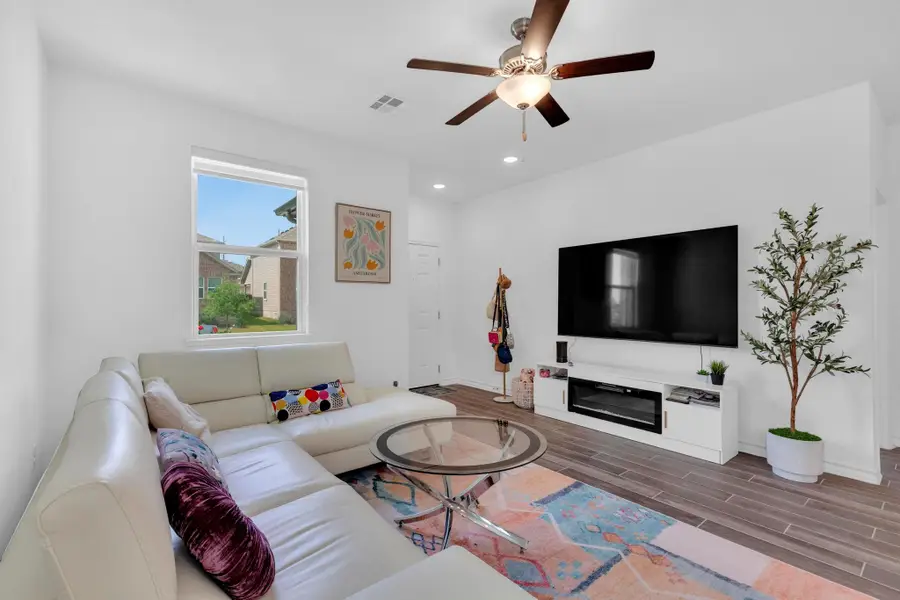 108 Watkinville Rd, Hutto, TX 78634 - #3