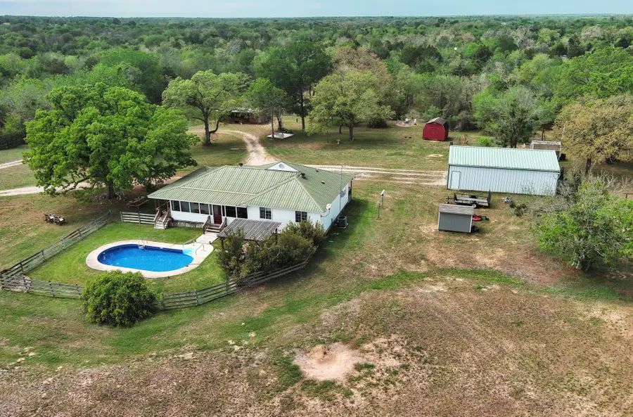 358 Lower Red Rock Rd, Bastrop, TX 78602 - #2
