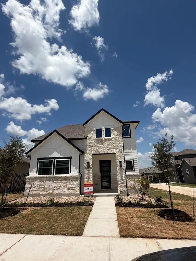 7501 Boyd Haven Dr, Austin, TX 78744 - #1