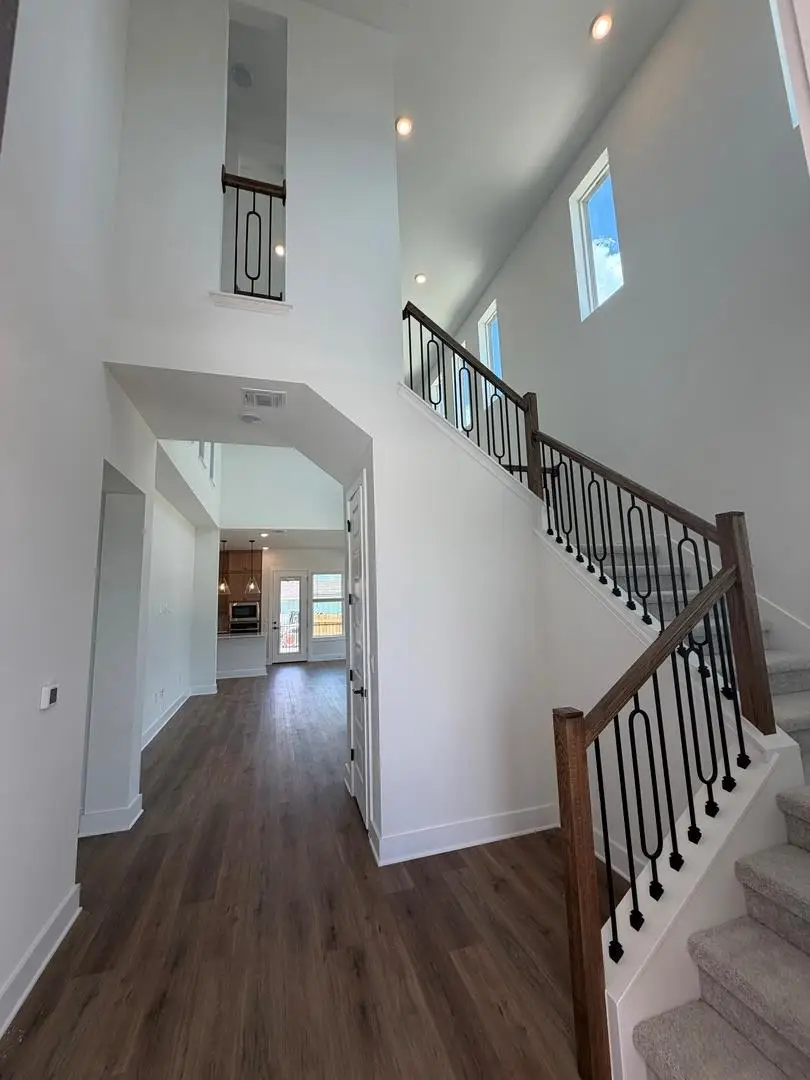 7501 Boyd Haven Dr, Austin, TX 78744 - #2