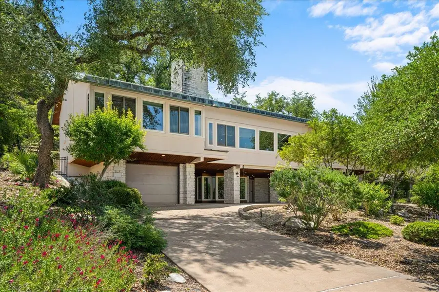 405 Valley View Dr, La Grange, TX 78945 - #2