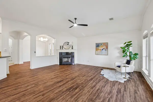 1017 Horseback Holw, Austin, TX 78732