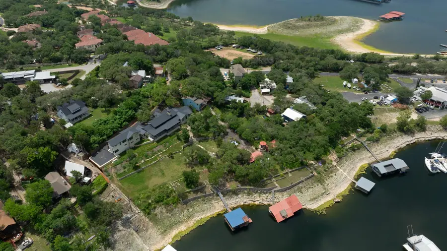 1004 Linscomb Dr, Austin, TX 78734 - #3