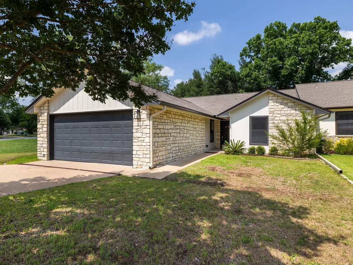 26 Fairway Ln, Meadowlakes, TX 78654 - Image #1