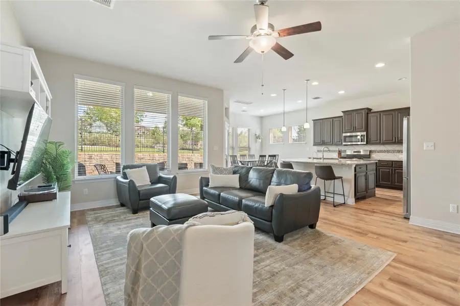 953 Vista Gardens Dr, Buda, TX 78610 - #2