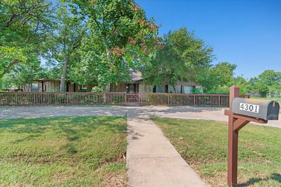 4301 Crestridge Dr, Round Rock, TX 78681 - Image #2