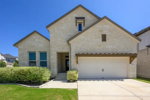 374 Kings Pine Dr, Dripping Springs, TX 78620