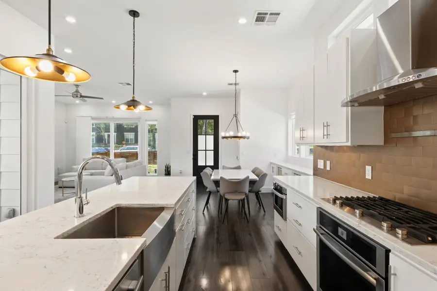 2806 W 44th St #A, Austin, TX 78731 - #3