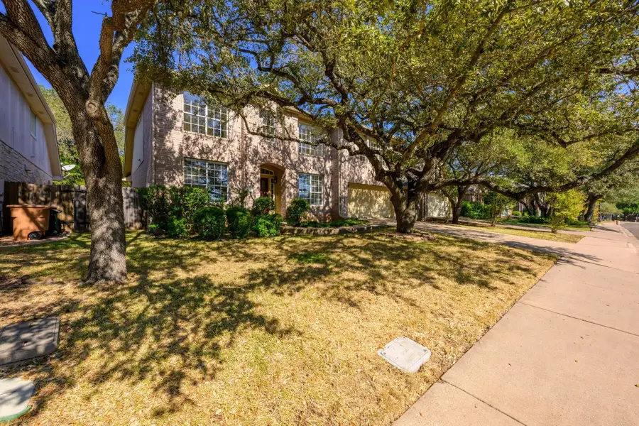11116 Pebble Garden Ln, Austin, TX 78739 - Image #2