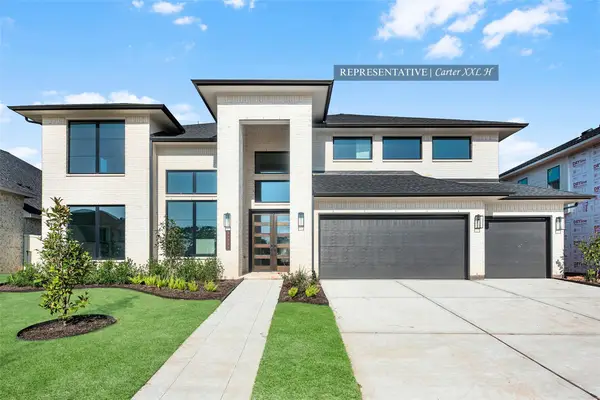 215 Peony Oak Dr, Hutto, TX 78634