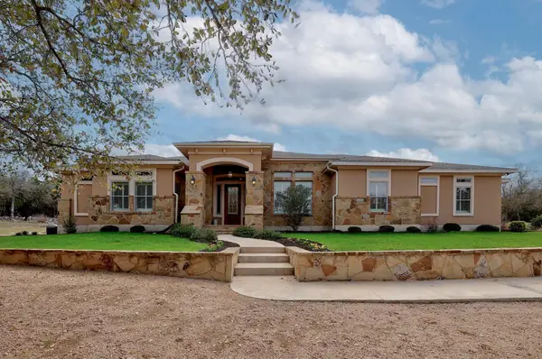 105 Creekside Trl, Spicewood, TX 78669