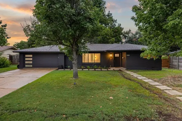 2902 Skylark Dr, Austin, TX 78757