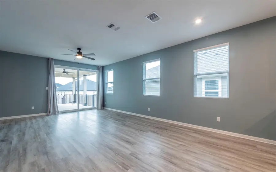 228 Citation Dr, Jarrell, TX 76537 - #2