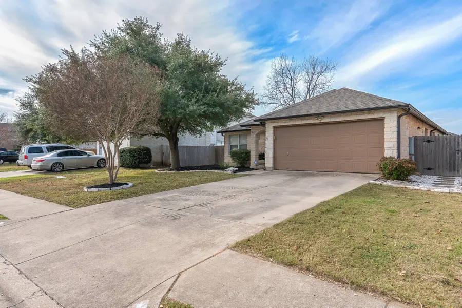 215 Sunny Brook Dr, Leander, TX 78641 - Image #2