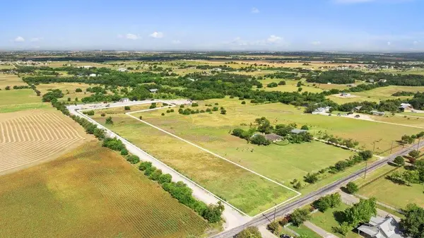 1920 County Road 130 Rd, Hutto, TX 78634