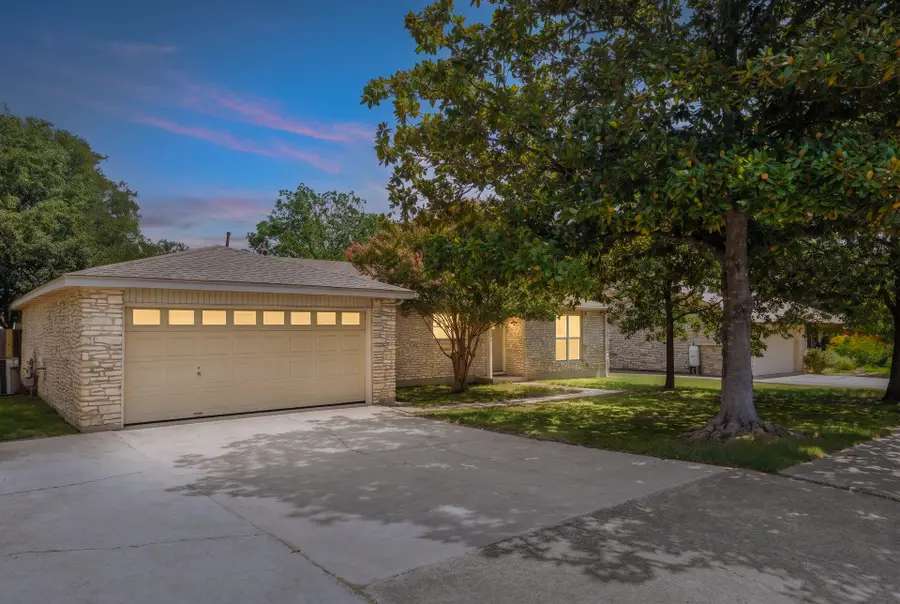 6006 Morning Dew Dr, Austin, TX 78749 - #2
