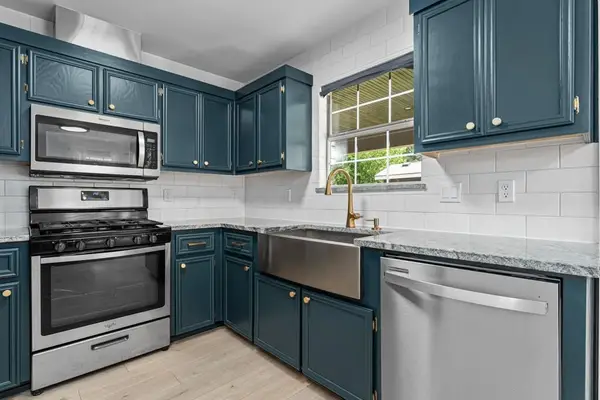 1409 Lantern Light Dr, Round Rock, TX 78681