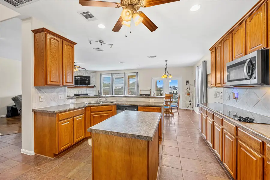 2011 Sandy Point Rd, Harker Heights, TX 76548 - Image #3