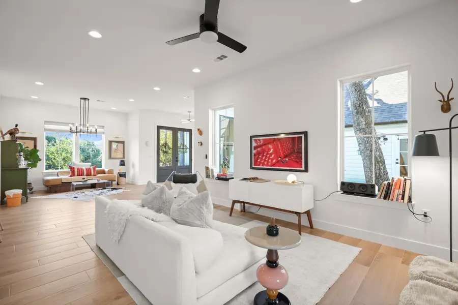 7609 Summervale Dr, Austin, TX 78737 - #2