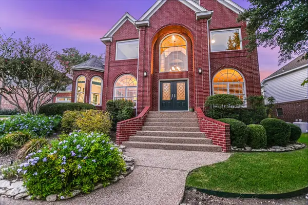 2302 Cliffs Edge Dr, Austin, TX 78733