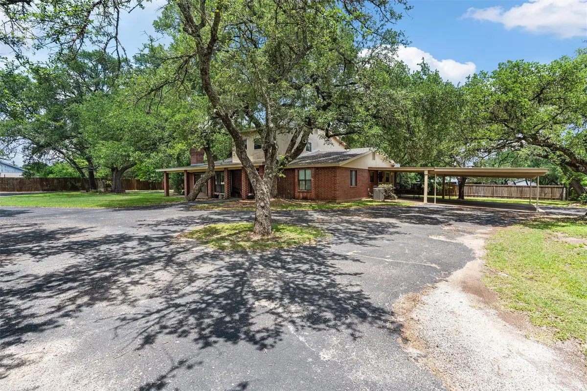 455 Robins Ln, Bertram, TX 78605 - #1