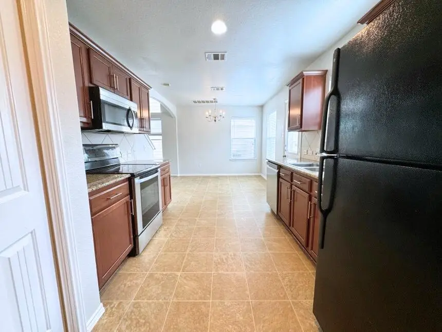 716 Alamo Plaza Dr, Cedar Park, TX 78613 - #3