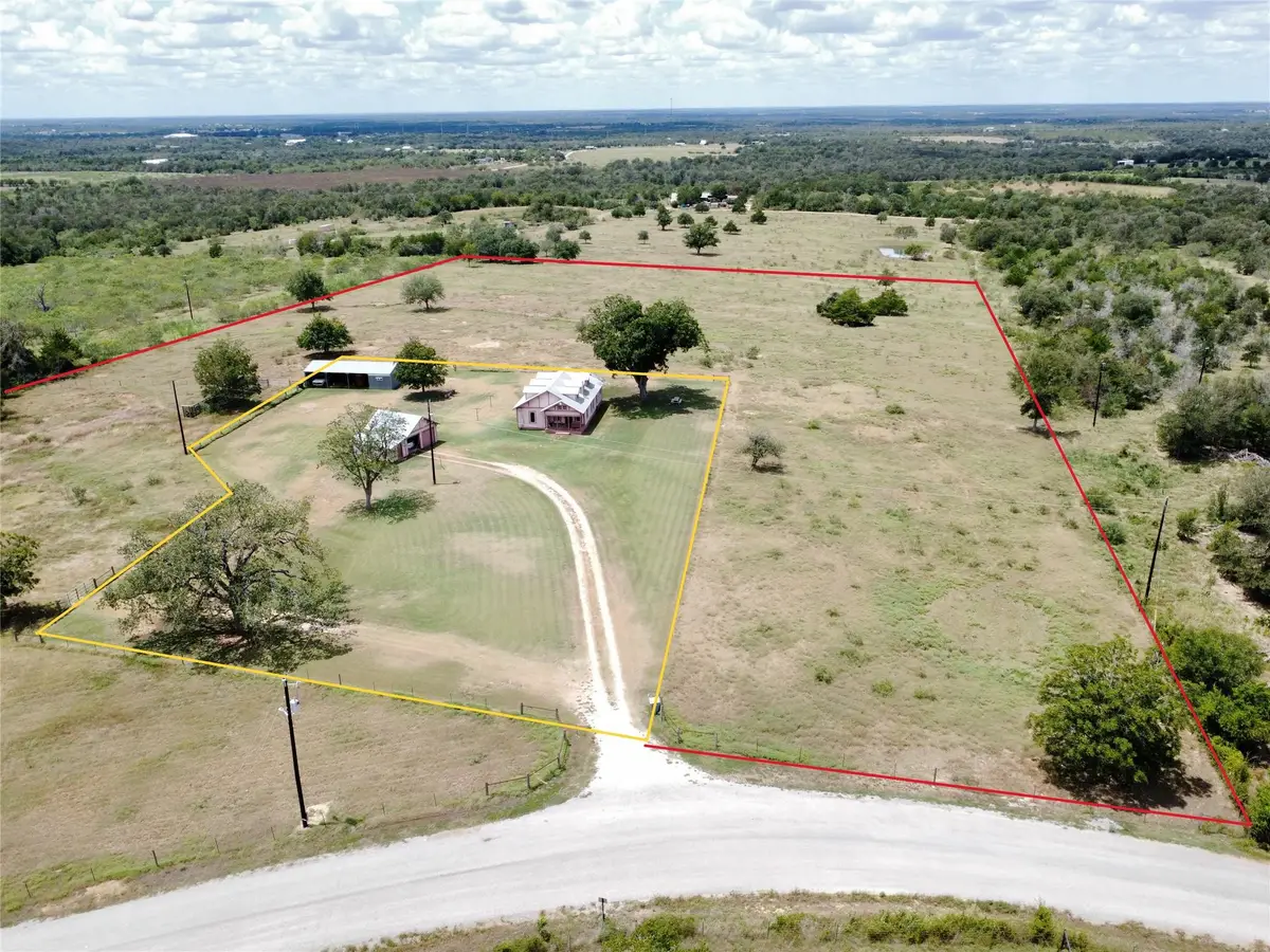 326 Bartsch Ln, Red Rock, TX 78662 - #1