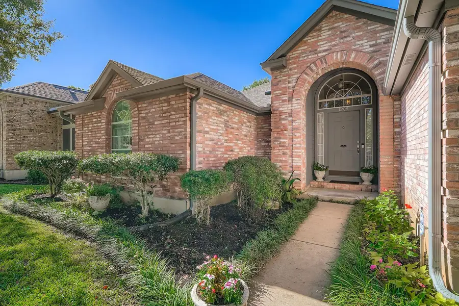 1209 Parrot Trl, Round Rock, TX 78681 - Image #2