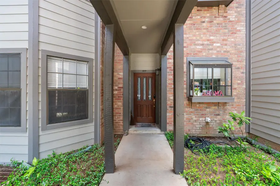 1741 Spyglass Dr #2-102, Austin, TX 78746 - #3