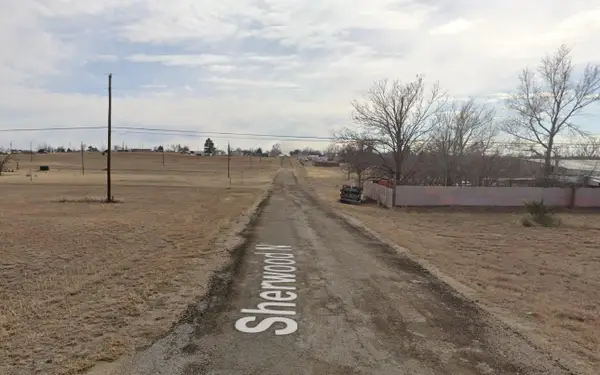 662 Garry Dr, Howardwick, TX 79226