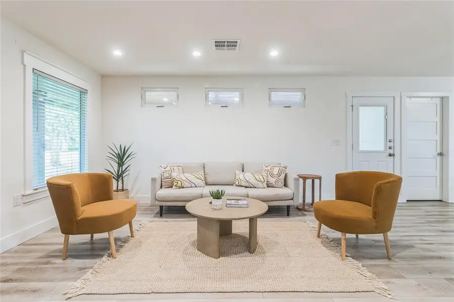 1502 Villanova Dr, Austin, TX 78757 - #2