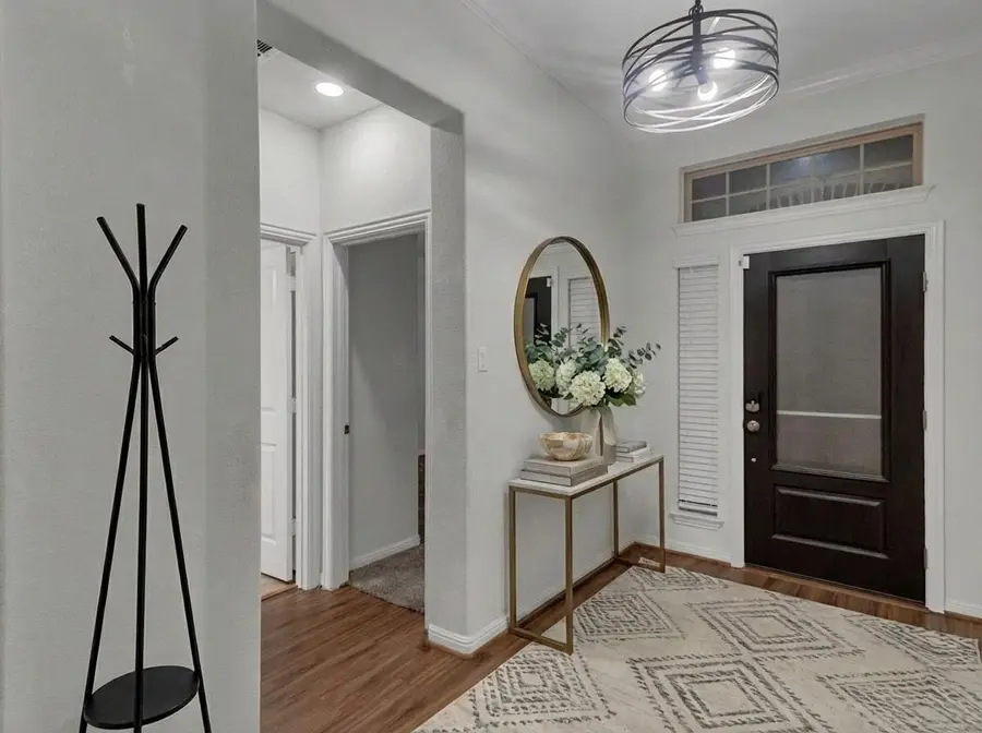 1006 Skylark Cv, Hutto, TX 78634 - Image #2