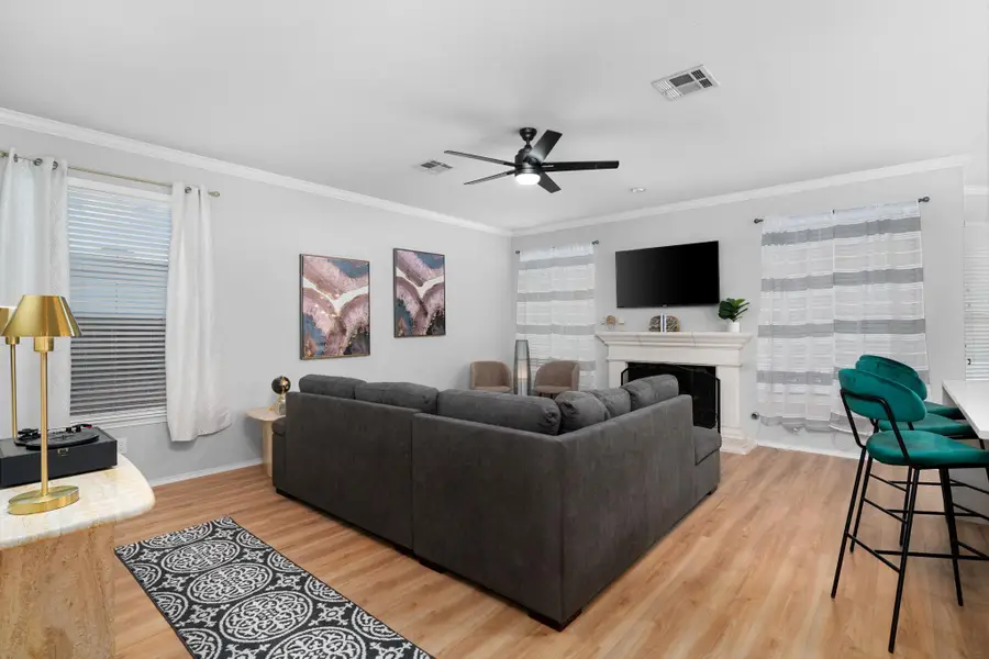 807 Clarence Bohls Ln, Pflugerville, TX 78660 - Image #3