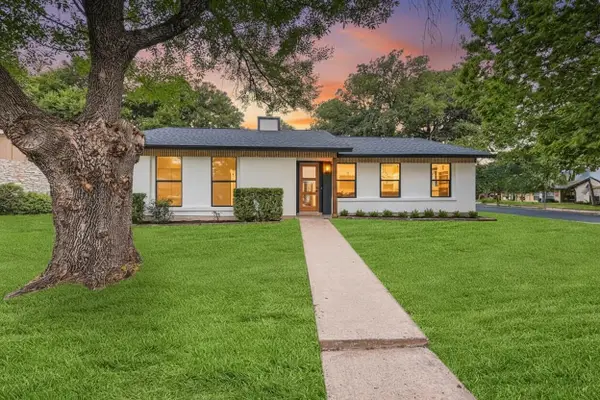 5700 Lewood Dr, Austin, TX 78745