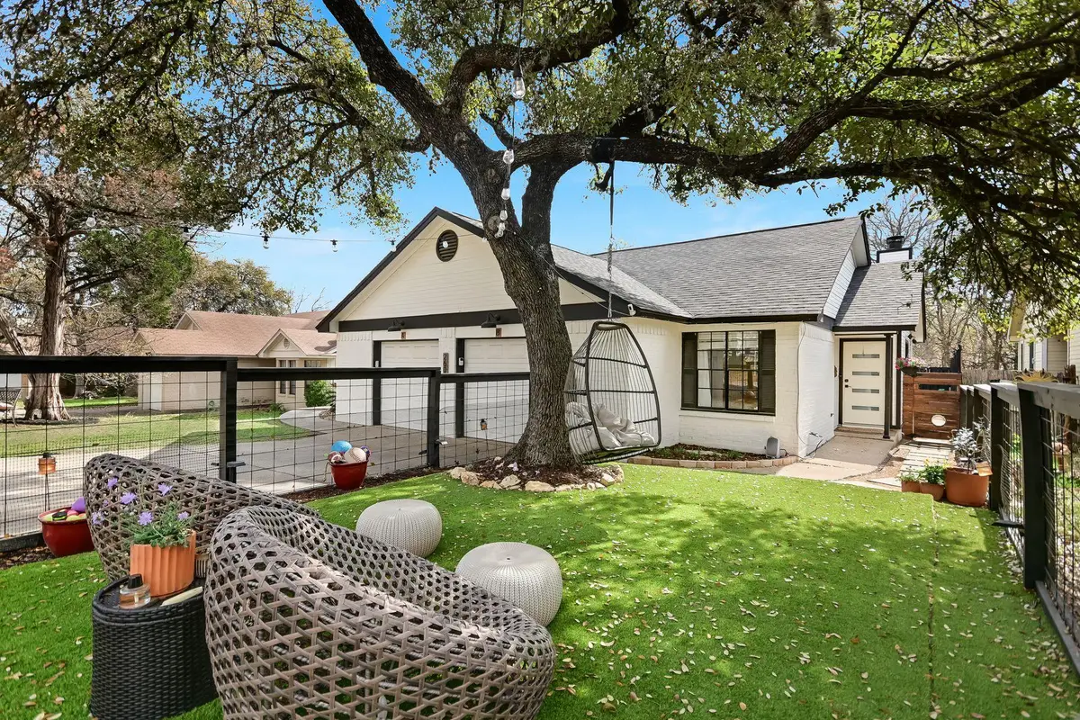 2605 Garrettson Dr #B, Austin, TX 78748 - #1